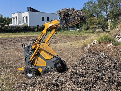 Rakodó, árokásó - 99